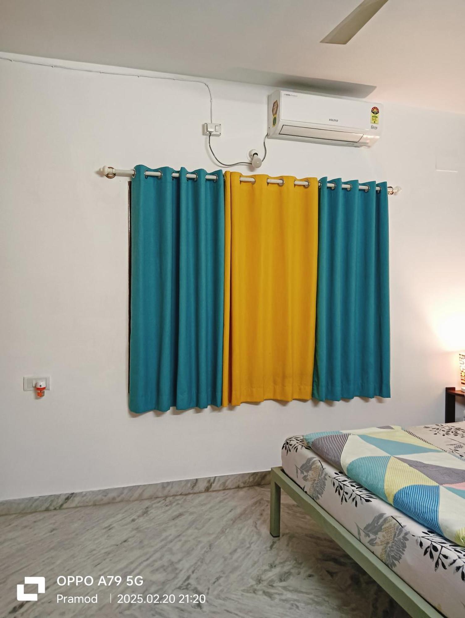 The Hood Hostel Bangalore Exterior photo